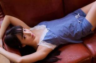GIRLT果团网 – 大家都说周于希的办公室写真：好吧，下载我不反对