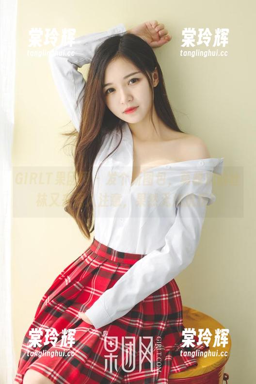 GIRLT果团网-莫雅淇 GIRLT果团网 - 发个新图包,莫雅淇的丝袜又来惹人注意,果然无法抗拒!