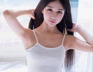 GIRLT果团网 – 然而，最新的蕾丝写真只会让我们越来越想知道裴希西在想什么。