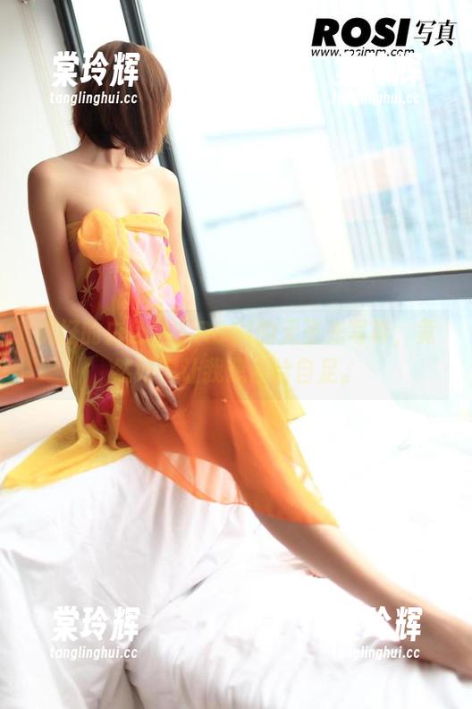 ROSI 说好的白色呢?ROSI的无圣光写真,竟然好得让我想自给自足。