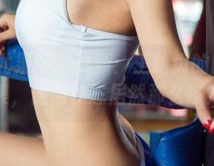 UGirls尤果网 – 更新：王幼贞的比基尼图集，隐隐作态居然那么撩？