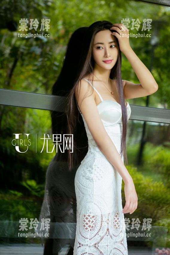 UGirls尤果网-穆菲菲 UGirls尤果网 - 穆菲菲的高跟鞋秀——原图净化心灵,套图挑战所见