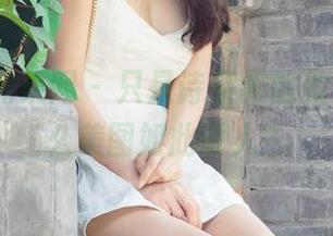UGirls尤果网 – 只是诗朵雅的教室，为什么美图如此诱人？