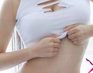 UGirls尤果网 – 赵伊彤少见的写真，让我思考可爱的定义，是不是跟糖果有关？