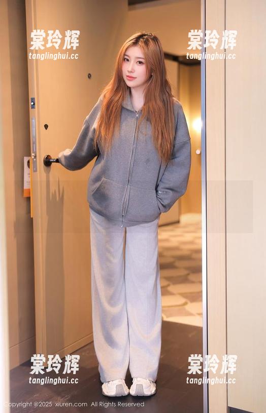 Xiuren秀人网-Nancy小姿 Xiuren秀人网 - 原图不怕曝光,Nancy小姿的秘书合集,快来瞧瞧这氛围。
