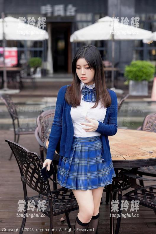 Xiuren秀人网-奈奈Fox Xiuren秀人网 - 不得不看,奈奈Fox来了!美图更新,每一张都是御姐魂。