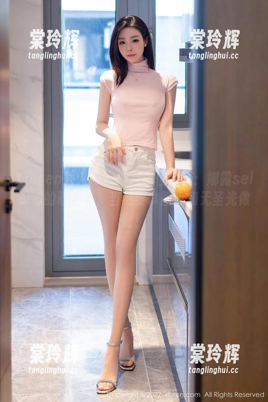 Xiuren秀人网-娜露selena Xiuren秀人网 - 本月最佳穿搭:娜露selena的职业装,当然要拿图包和无圣光做配!