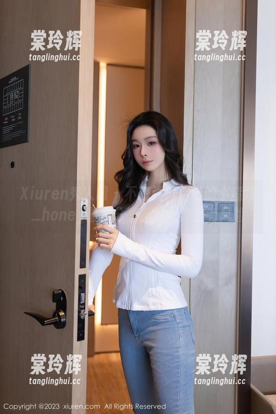 Xiuren秀人网-小蛮妖_honey Xiuren秀人网 - 不想强迫你看的小蛮妖_honey图集分享,发现秘密有风险
