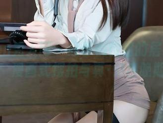 Xiuren秀人网 – 分享悦悦姐的居家写真集：漫画式摆拍与真·懒癌晚期！