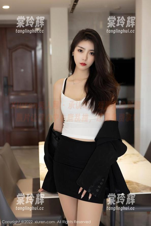 Xiuren秀人网 - 承认吧，爱酱里的美腿照片让你心中小鹿乱撞，还是免费拿!