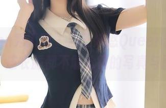 Xiuren秀人网 – 当王婉悠Queen穿上套装，连衣服都不敢抢镜的写真与图集