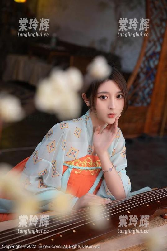 Xiuren秀人网-白芷yy Xiuren秀人网 - 女友图册竟然藏着白芷yy,原图太有意思了!