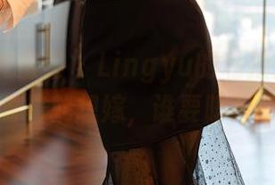 YouMi尤蜜荟 – Lingyu的私拍婚嫁系列，看着就想嫁，谁要陪我啊！