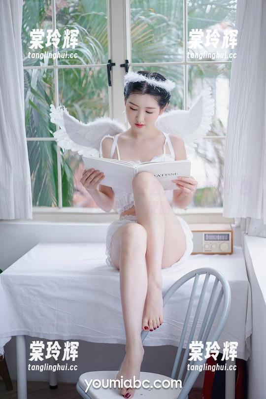 YouMi尤蜜荟 - 精选张茜茹眼镜套图：四眼妹子的俏皮暗示