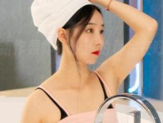 丽柜 – 新作轰炸！汐汐的贵足在呼唤福利，谁不想看？