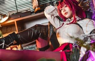 修女图包——九言把矜持和诱惑玩得刚刚好