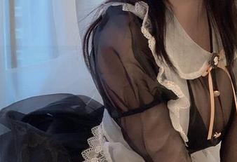 瞧，这就是依依超级懒的女王，福利满满，想给我加V吗？