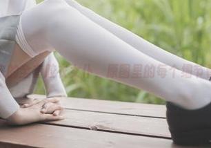兔玩映画带来的全套胶衣女仆，原图里的每个细节都不容错过！