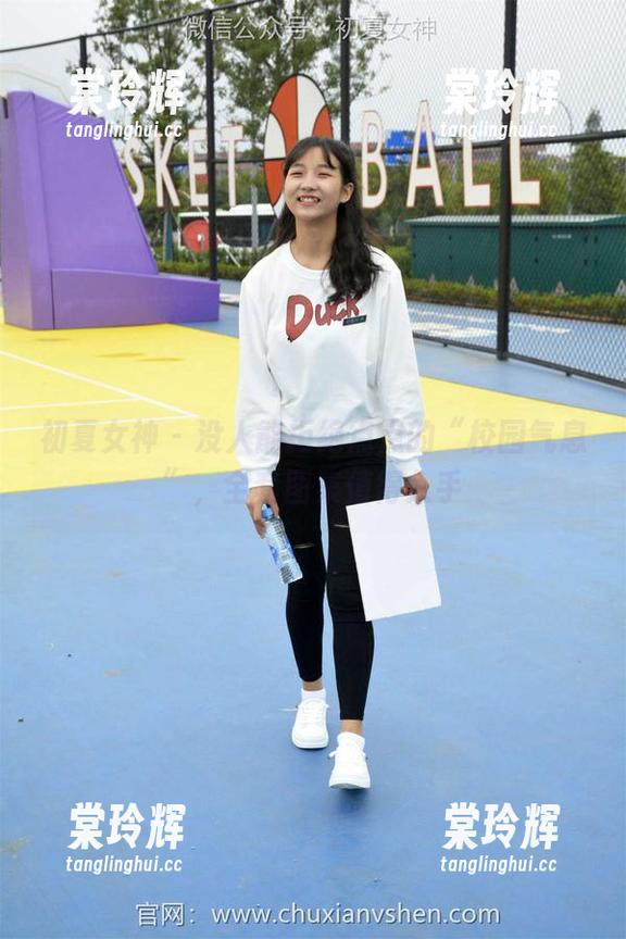 初夏女神-点点 初夏女神 - 没人能拒绝点点的“校园气息”,全套图集值得入手