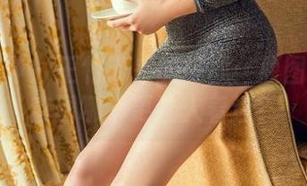 头条女神 – 王竹带来的挑战：原图和女友套图哪个更让人着迷？