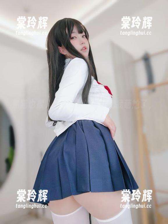 女主K 黑猫也撩人?女主K的写真把我萌尬了,不能靠眼神杀啊!