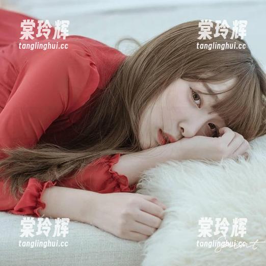 当姜仁卿(강인경)遇上埃罗芒阿老师，结果是这样的写真，嘿嘿！