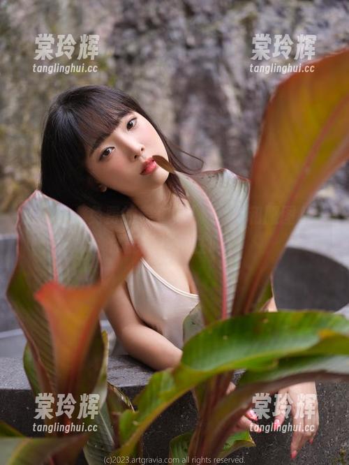 随便看，免费的姜仁卿(강인경)和服图片，你能抵挡得住吗？