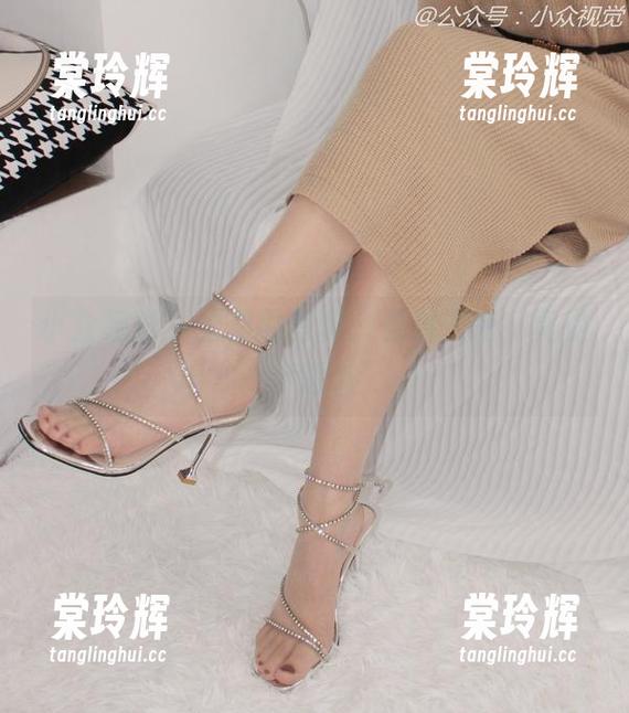 小众视觉-灵灵 小众视觉 - 灵灵的写真:偶遇天使,真是个意外