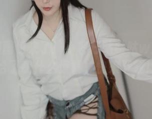 体操服图包来了！小容仔咕咕咕w这次又给了我什么惊喜，快来下载！