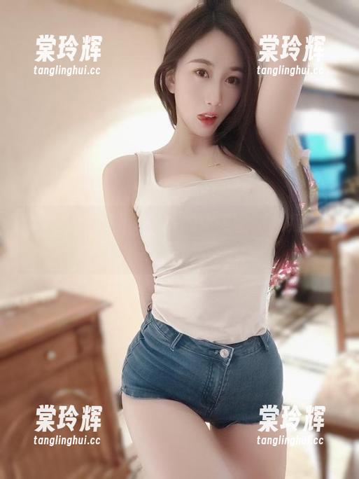 小玉吃果冻 微密圈 - 小玉吃果冻的女王图册,免费几乎是要破次元壁了吧
