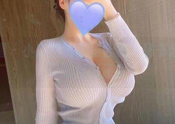 微密圈 – 小芯酱的职场合集：秘书原图比你的加班还香