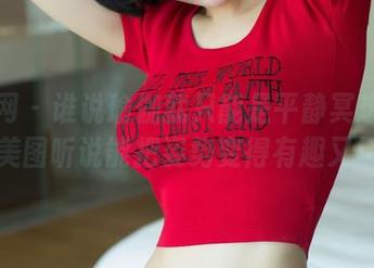 尤果网 – 谁说瑜伽就只能是平静冥想？靳宝的美图听说能把姿势变得有趣又撩人。