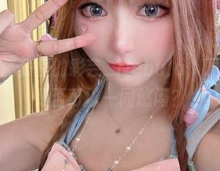 户外写真集里的彩芸_Nebula，下载之后是否可以一同悠闲？