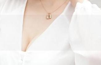 推女神 – Yumi尤美的美脚合集，无意间点开却又想一直翻下去，这是什么魔力？