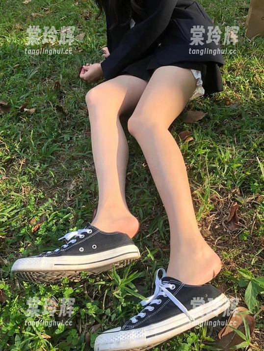 无敌哒小姨妈 微密圈 - 无敌哒小姨妈竟然带你去户外!图集全靠免费资源,只为你尽情欣赏!