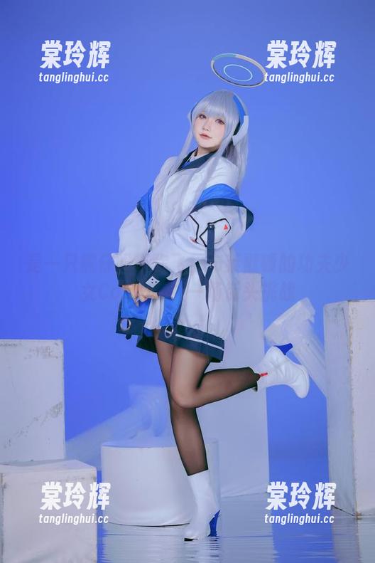 是一只熊仔吗带你飞：布莱默顿的功夫少女Cos，只欠一场街头挑战