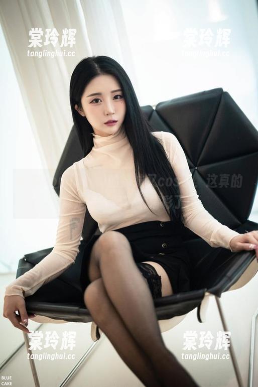 普美Bomi(보미)的妹妹又cos了，这真的算是更新吗？太精彩了！