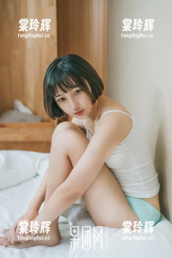 果团网-周于希 果团网 - 周于希的旗袍图片,真是分享了一种‘你们瞧瞧’的自信,看得我都有点脸红了。