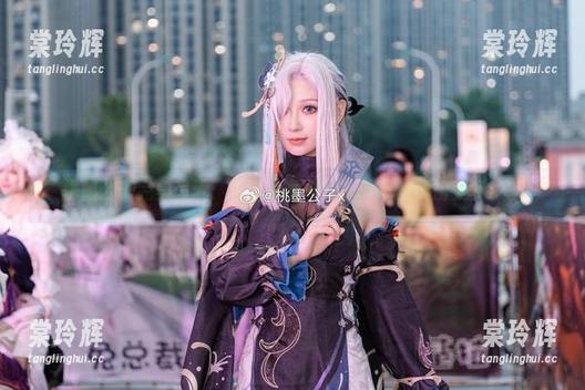 桃墨公子 桃墨公子完美呈现:高清八重神子,下载的理由太多了。