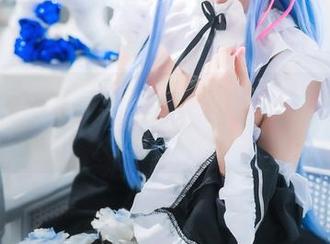 桜桃喵带你观浴缸：谁说写真的趣味要这么严肃？