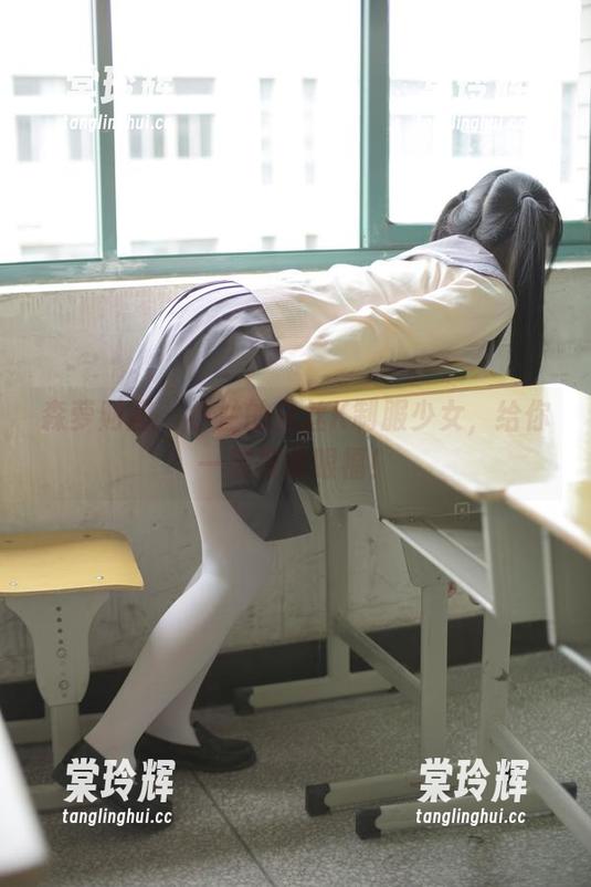 森萝财团 - 小兰的白丝K制服少女，给你一剂高清眼福！