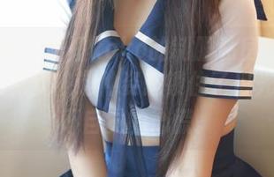 模范学院 – 妞妞koko的制服私房ամարտ-不知不觉就被这种姿态锁住了目光，有点不自觉的心慌。