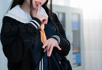流年不停w的红裙，不可思议的原图，来一场视觉轰炸吧