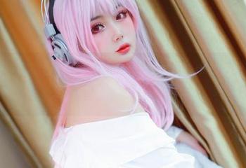 了解一下，炸蛋Boom的新作——YouMi尤蜜在街边沙滩有多“欲望”，原图、图片全凭想象。