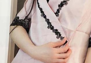 爱尤物 – 看，徐莉芝Booty和她的毛衣高清壁纸：谁还在乎天气冷不冷？