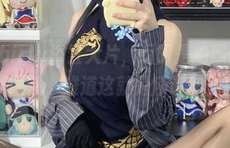 白栎Shirly浴缸大片，明明是拍照却让我频繁联想，难道这就是所谓的隐晦？