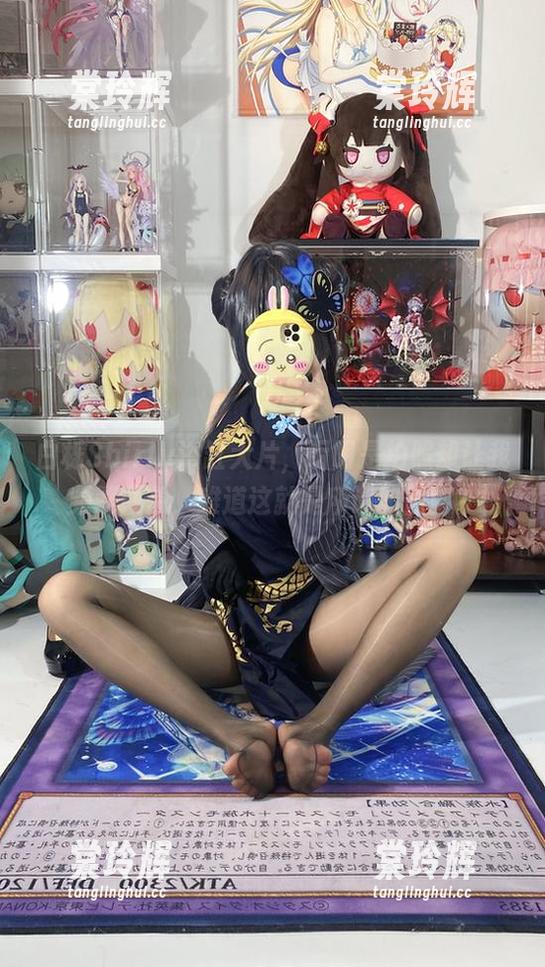 白栎Shirly 白栎Shirly浴缸大片,明明是拍照却让我频繁联想,难道这就是所谓的隐晦?