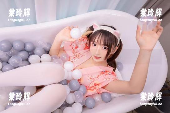 裤里丝与无圣光——神乐坂真东的坦诚之作