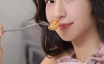 秀人网 – 月野兔美妞的神奇力作：花嫁写真，更新后的美图邀你来欣赏！