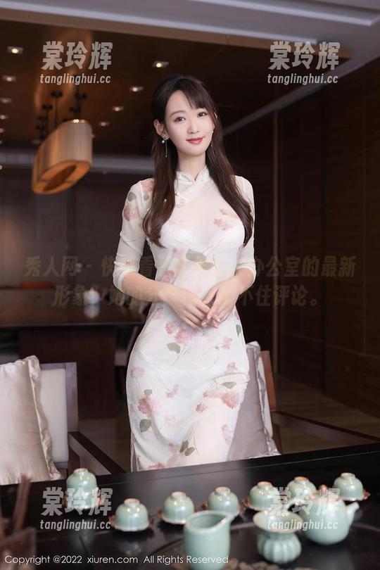 秀人网 - 快来看看陈柒柒在办公室的最新形象，她的分享让人忍不住评论。